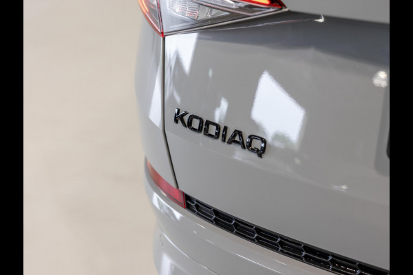 Škoda Kodiaq 1.5 TSI Sportline Business / 150pk / Trekhaak / Panorama dak / Achteruitrij camera /