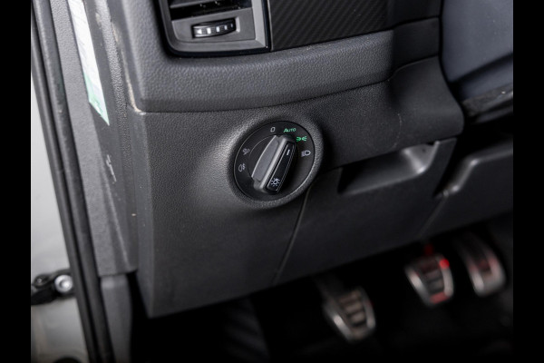 Škoda Kodiaq 1.5 TSI Sportline Business / 150pk / Trekhaak / Panorama dak / Achteruitrij camera /