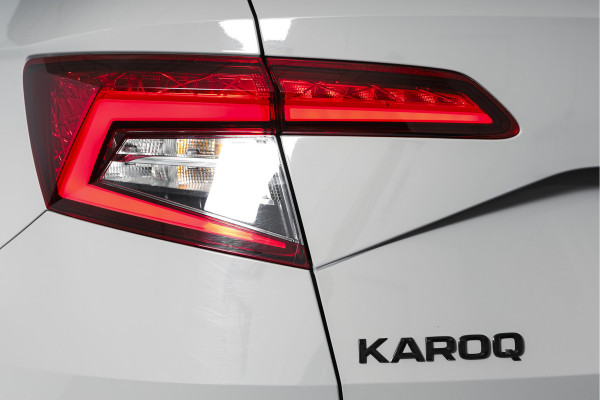 Škoda Karoq 1.5 TSI ACT Sportline Business 150 PK | Dig. Cockpit | Adapt. Cruise | Winterpakket | PDC | Camera | NAV + App. Connect | ECC | Elek. Trekhaak | LM 19" |