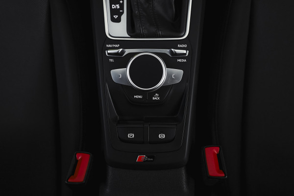 Audi Q2 35 TFSI Pro Line | Dig. Cockpit | Adapt. Cruise | Stoelverw. | PDC | Camera | NAV + App.Connect | ECC | Elek. Klep | LM 17" |