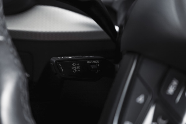 Audi Q2 35 TFSI Pro Line | Dig. Cockpit | Adapt. Cruise | Stoelverw. | PDC | Camera | NAV + App.Connect | ECC | Elek. Klep | LM 17" |