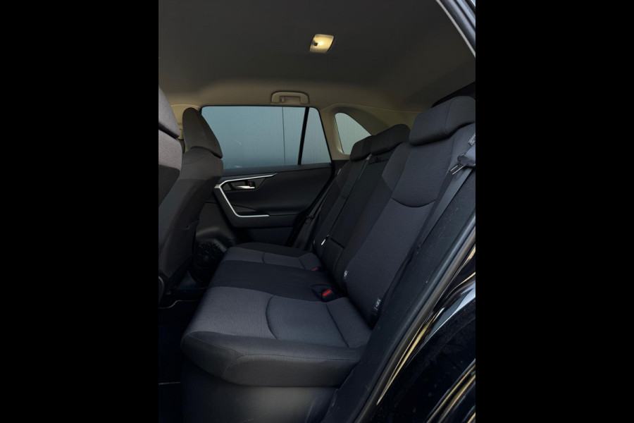 Toyota RAV4 2.5 MHEV Dynamic 2025 GARANTIE | TREKHAAK | NAVI | CR CONTROL | SPORTVELGEN