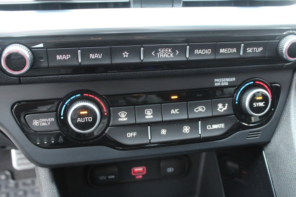 Kia Niro 1.6 GDi Hybrid 141pk DynamicPlusLine Leder Trekhaak NL-Auto NAP
