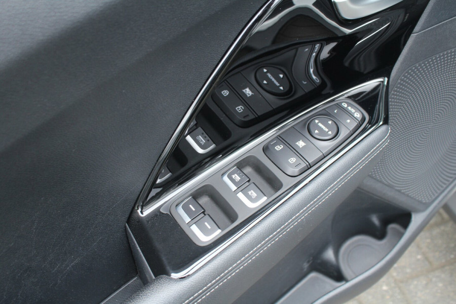 Kia Niro 1.6 GDi Hybrid 141pk DynamicPlusLine Leder Trekhaak NL-Auto NAP