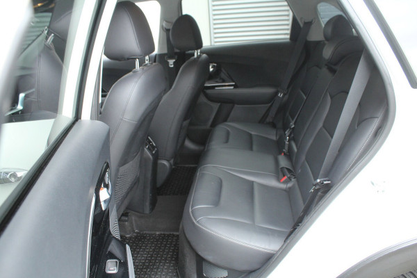 Kia Niro 1.6 GDi Hybrid 141pk DynamicPlusLine Leder Trekhaak NL-Auto NAP