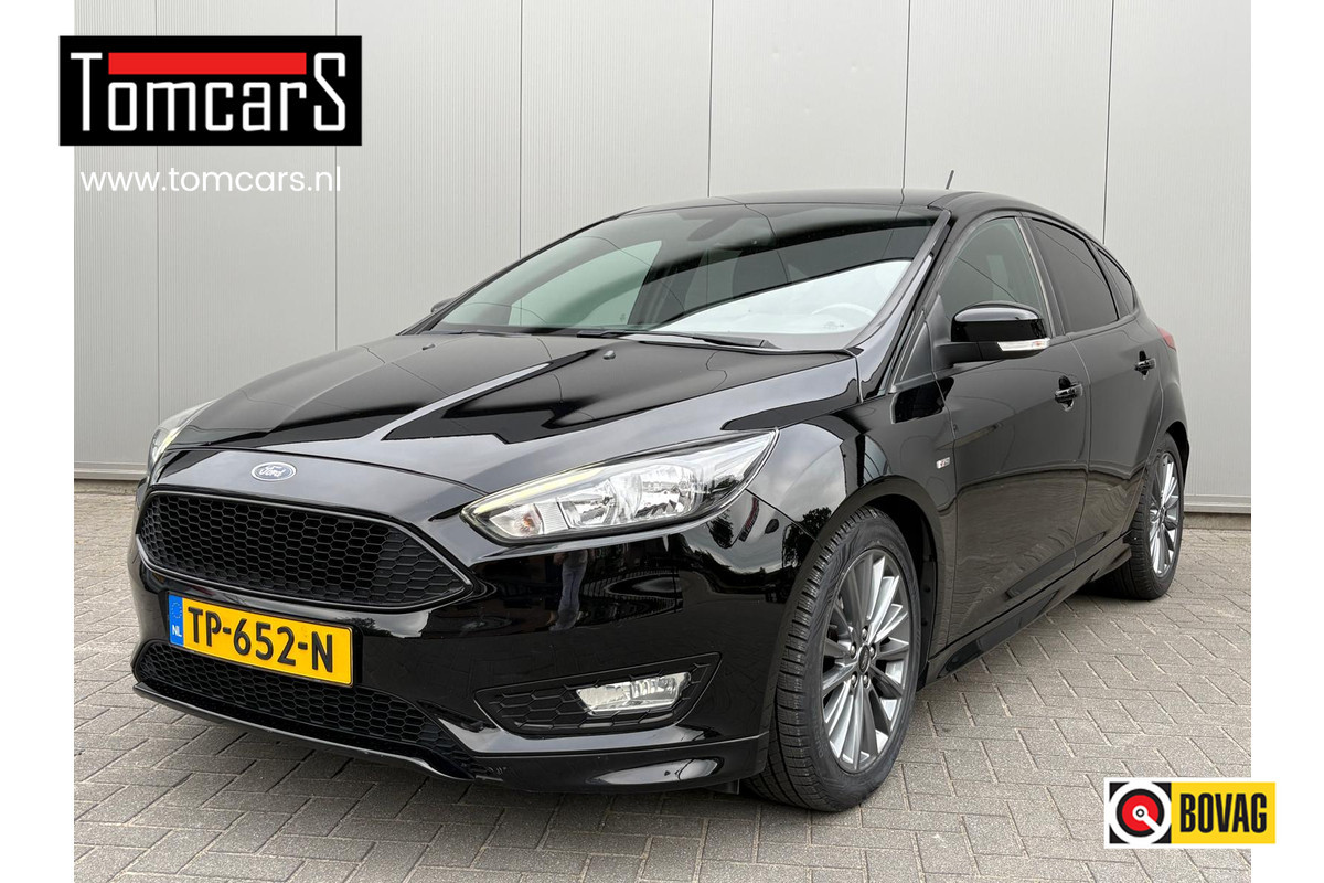 Ford Focus 125PK EcoB. ST-Line Trekhaak/Camera/Carplay-android/Navigatie/Cruise-control