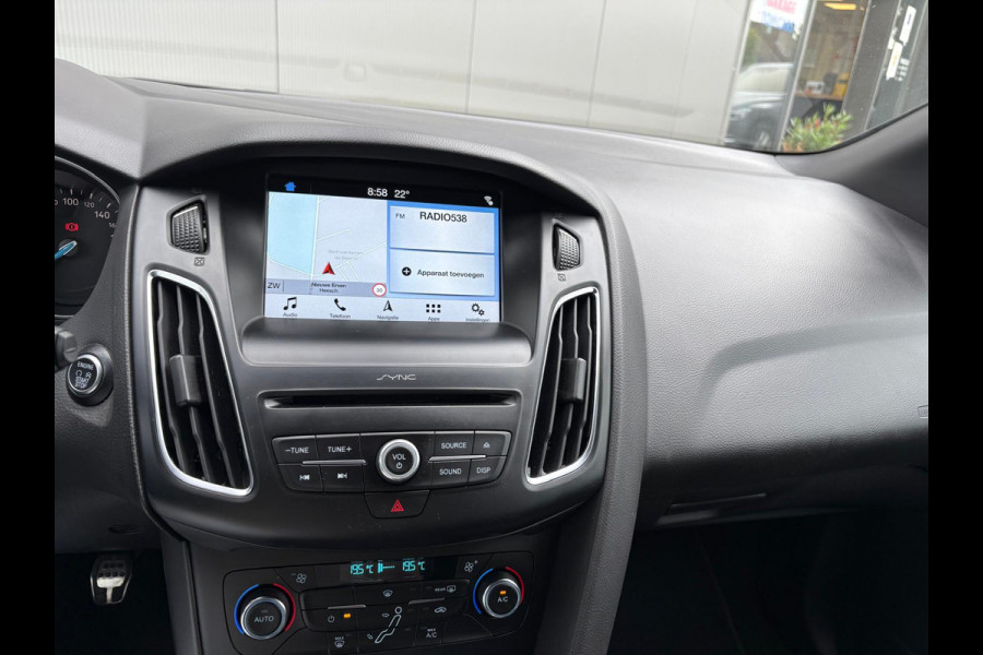Ford Focus 125PK EcoB. ST-Line Trekhaak/Camera/Carplay-android/Navigatie/Cruise-control