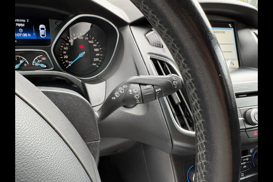 Ford Focus 125PK EcoB. ST-Line Trekhaak/Camera/Carplay-android/Navigatie/Cruise-control
