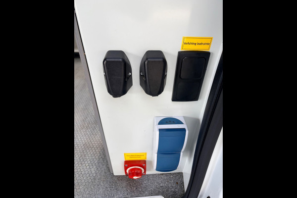Renault Trafic Servicewagen 1.6 dCi euro6 T27 L1H1 Comfort Bott inrichting Victron v230 Standkachel Trekhaak RIJKLAARPRIJS!