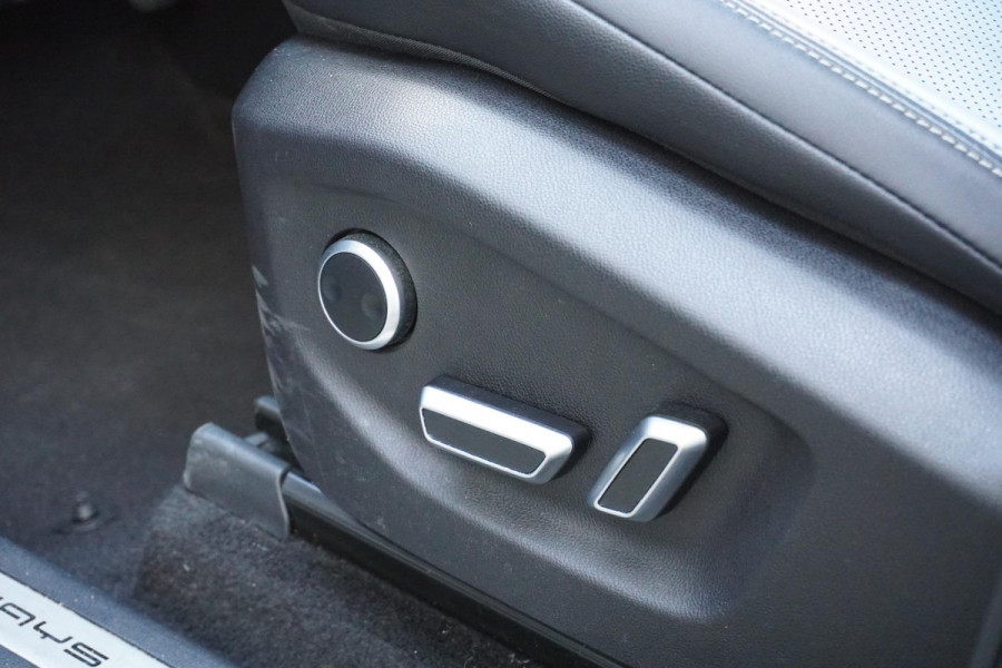 Aiways U5 63kWh Showroom + 360 CAMERA / DODEHOEK / APPLE CARPLAY