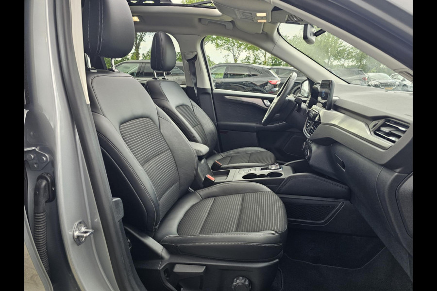 Ford Kuga 2.5 PHEV Titanium X | Panoramadak | Winter Pack | Adaptive cruise control | Head up Display | Camera | Dodehoeksensoren | Half leder | Bang&Olufsen