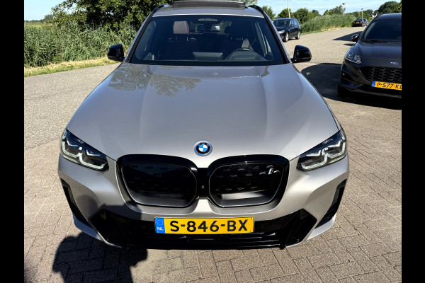 BMW iX3 High Executive M-Sport 80 kWh SOH 92.9%, Vol Opties!