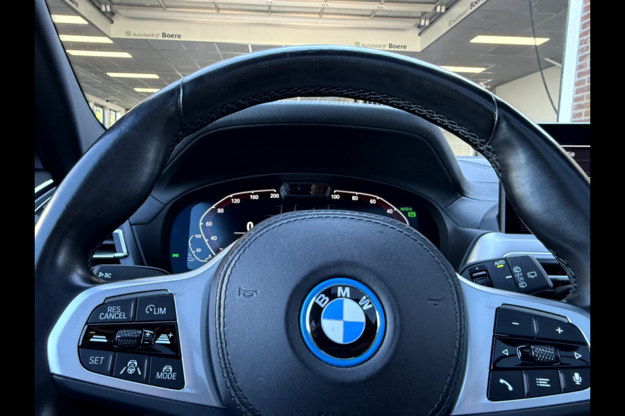 BMW iX3 High Executive M-Sport 80 kWh SOH 92.9%, Vol Opties!