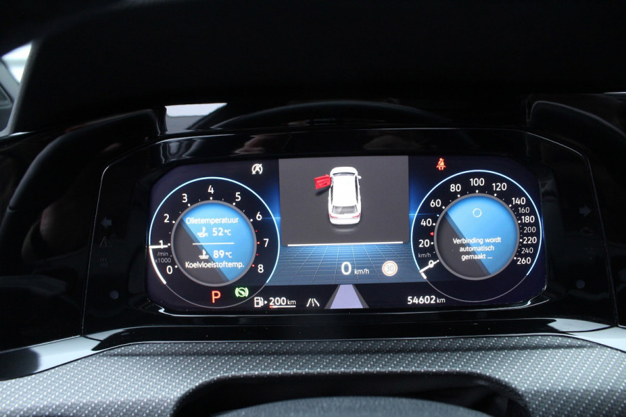 Volkswagen Golf Variant 1.5 eTSI 150pk R-Line DSG7 Panoramadak Trekhaak NL-Auto NAP