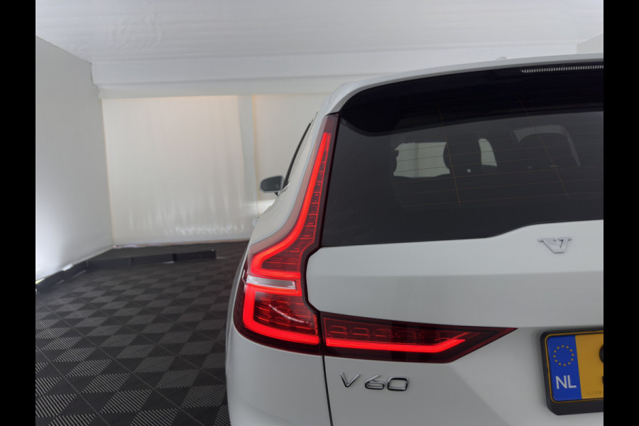 Volvo V60 2.0 T6 Core Bright AWD (Plug-In) {SoH-97%} (INCL-BTW)  Aut. *FULL-LED | DIGI-COCKPIT | CAMERA | HEATED-COMFORTSEATS | KEYLESS | DAB | PRIVACY-GLASS | CARPLAY | NAVI-FULLMAP | TOWBAR | 18''ALU*
