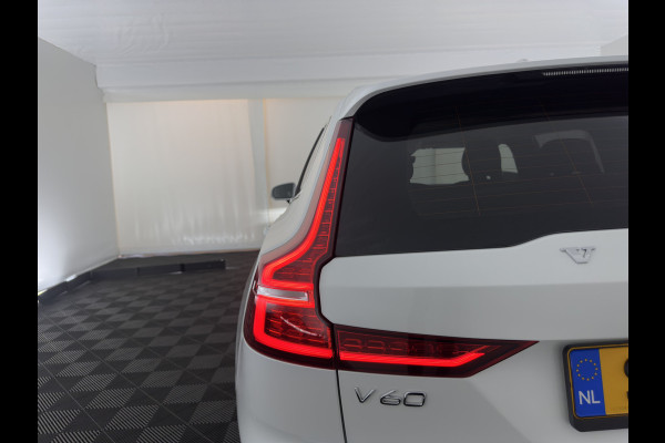 Volvo V60 2.0 T6 Core Bright AWD (Plug-In) {SoH-97%} (INCL-BTW)  Aut. *FULL-LED | DIGI-COCKPIT | CAMERA | HEATED-COMFORTSEATS | KEYLESS | DAB | PRIVACY-GLASS | CARPLAY | NAVI-FULLMAP | TOWBAR | 18''ALU*