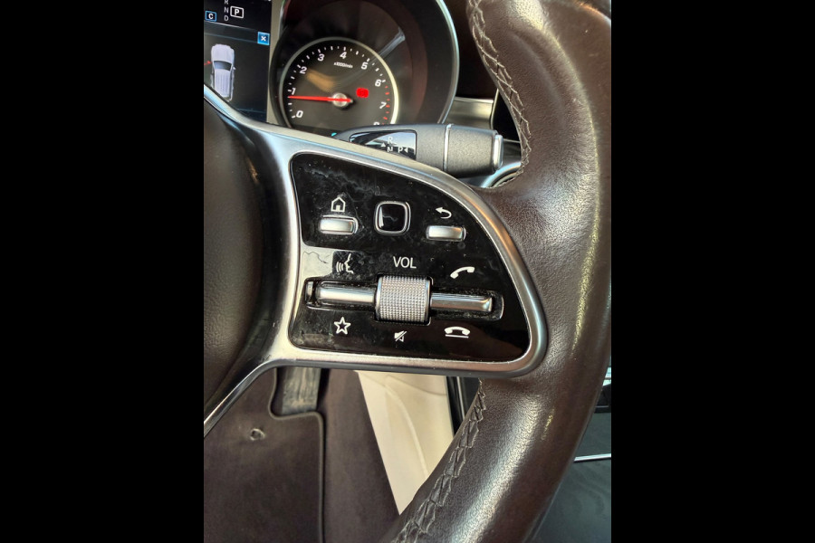 Mercedes-Benz GLC 200 Business Solution
