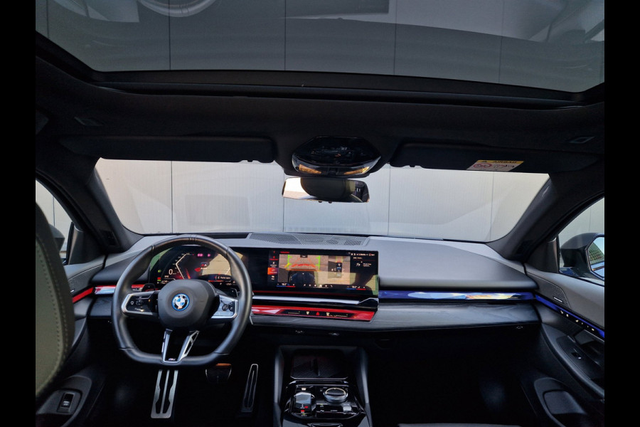 BMW 5 Serie 550e xDrive M Sport Package Pro /Led /Pano /BTW
