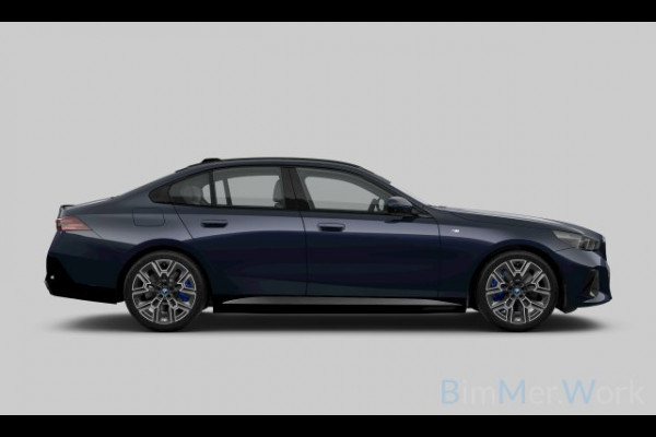 BMW 5 Serie 550e xDrive M Sport Package Pro /Led /Pano /BTW