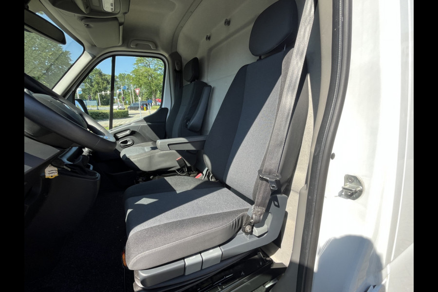 Renault Master T35 2.3 dCi 150 L3H2 Energy 150pk | Geveerde stoel | Camera | Cruise | Airco |