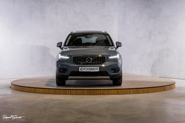 Volvo XC40 1.5 T4 Recharge Inscription Expression | Panorama dak | Adaptieve cruise | Blis | Harman Kardon |