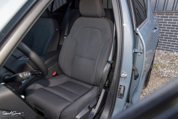 Volvo XC40 1.5 T4 Recharge Inscription Expression | Panorama dak | Adaptieve cruise | Blis | Harman Kardon |