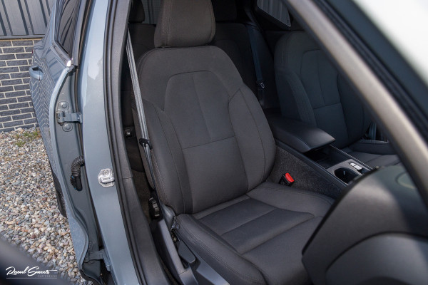 Volvo XC40 1.5 T4 Recharge Inscription Expression | Panorama dak | Adaptieve cruise | Blis | Harman Kardon |