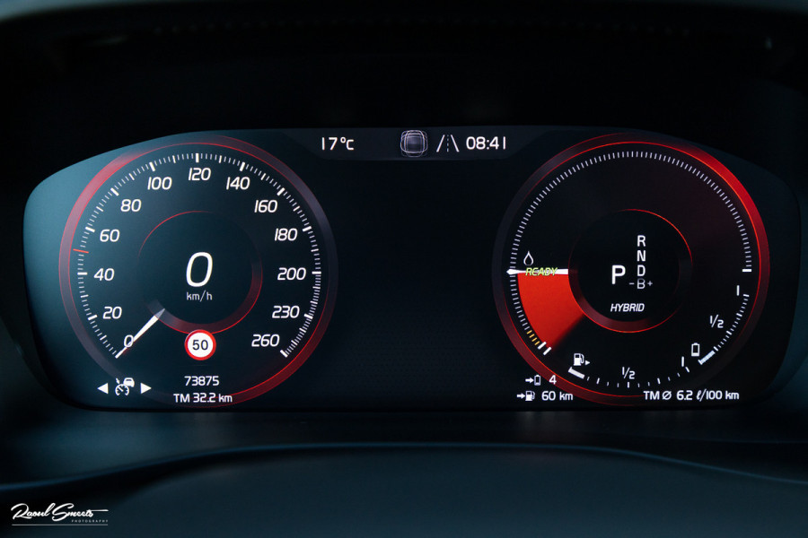 Volvo XC40 1.5 T4 Recharge Inscription Expression | Panorama dak | Adaptieve cruise | Blis | Harman Kardon |