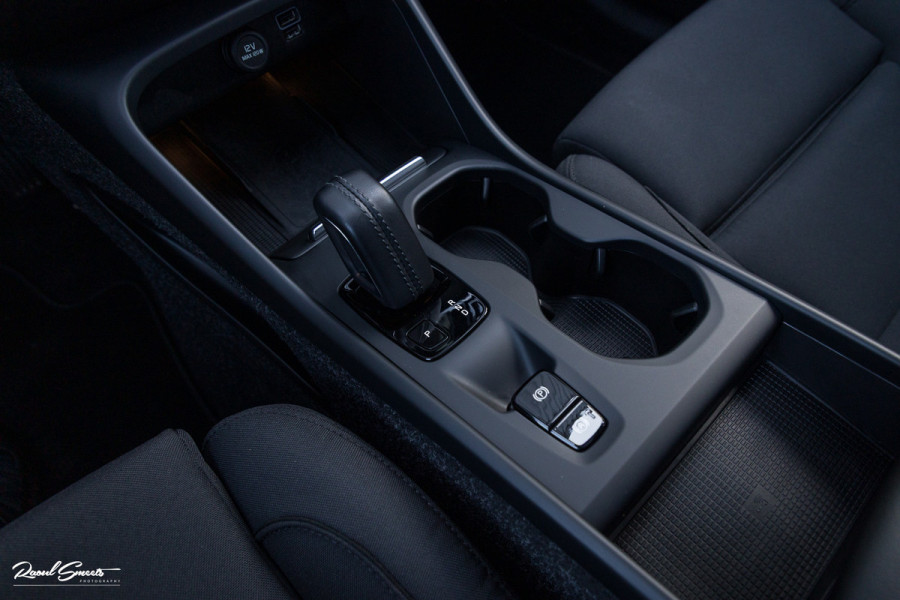 Volvo XC40 1.5 T4 Recharge Inscription Expression | Panorama dak | Adaptieve cruise | Blis | Harman Kardon |