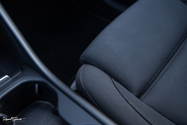 Volvo XC40 1.5 T4 Recharge Inscription Expression | Panorama dak | Adaptieve cruise | Blis | Harman Kardon |