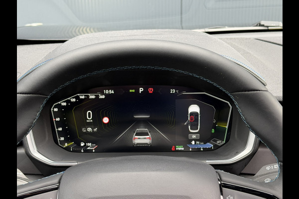 Lynk & Co 01 1.5 | Panoramadak | 360 camera | Kantel/schuifdak | memory seats | Apple carplay/Android Auto