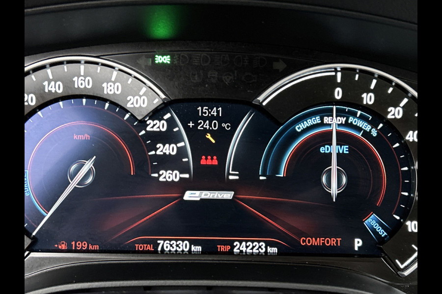 BMW 5 Serie 530e iPerformance High Executive(Dealer OnderH, Camera, StoelV, SfeerV, Navi, Etc)