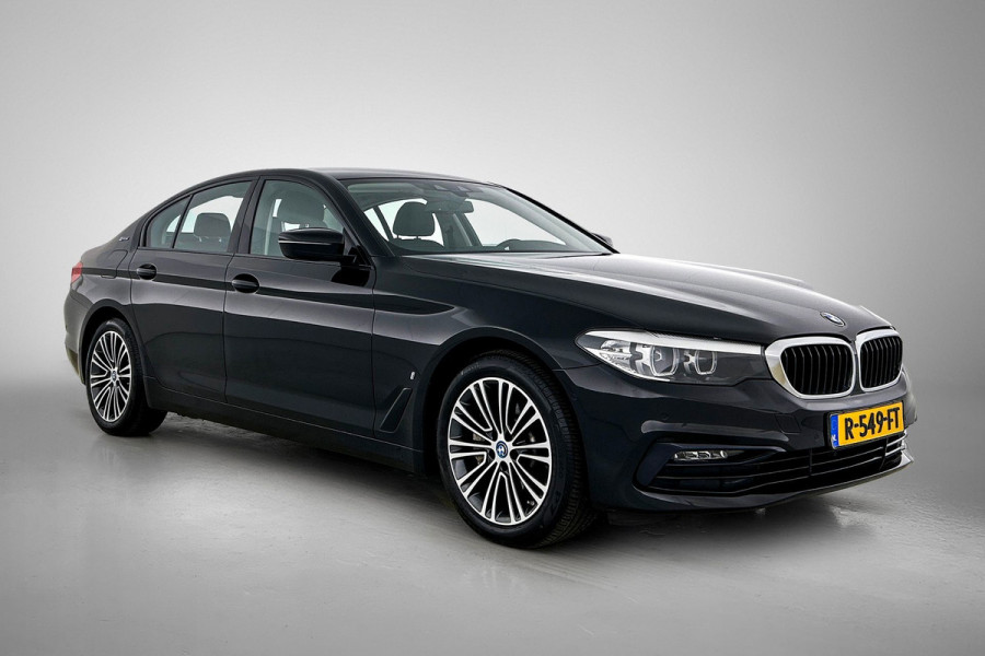 BMW 5 Serie 530e iPerformance High Executive(Dealer OnderH, Camera, StoelV, SfeerV, Navi, Etc)