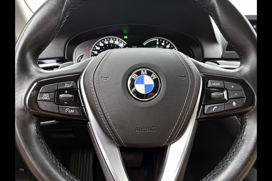 BMW 5 Serie 530e iPerformance High Executive(Dealer OnderH, Camera, StoelV, SfeerV, Navi, Etc)