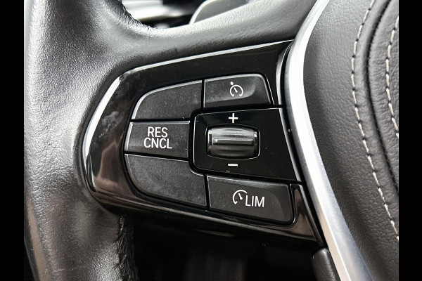 BMW 5 Serie 530e iPerformance High Executive(Dealer OnderH, Camera, StoelV, SfeerV, Navi, Etc)