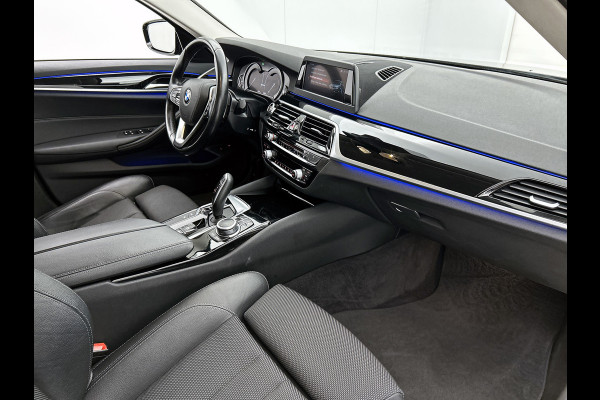 BMW 5 Serie 530e iPerformance High Executive(Dealer OnderH, Camera, StoelV, SfeerV, Navi, Etc)