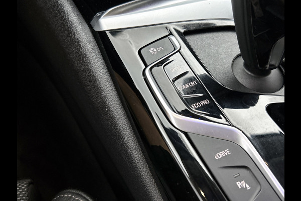BMW 5 Serie 530e iPerformance High Executive(Dealer OnderH, Camera, StoelV, SfeerV, Navi, Etc)