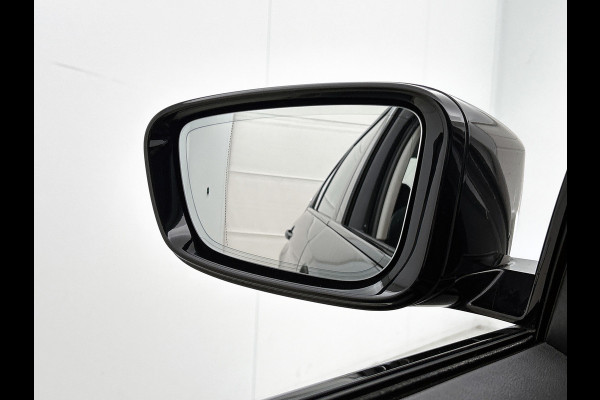 BMW 5 Serie 530e iPerformance High Executive(Dealer OnderH, Camera, StoelV, SfeerV, Navi, Etc)