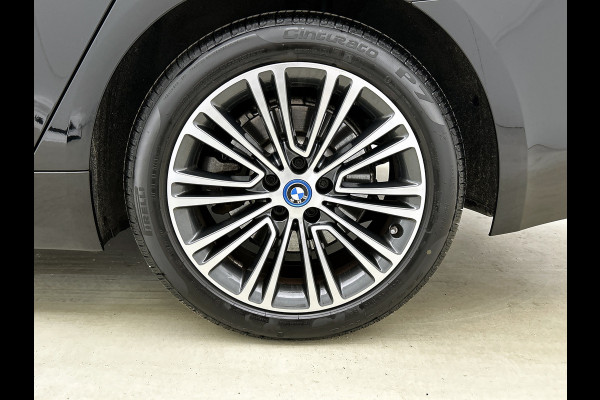 BMW 5 Serie 530e iPerformance High Executive(Dealer OnderH, Camera, StoelV, SfeerV, Navi, Etc)
