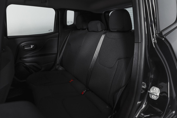 Jeep Renegade 1.6 E-Torq Night Eagle II 111PK | Cruise | PDC | NAV | ECC | DAB | LM 18" |