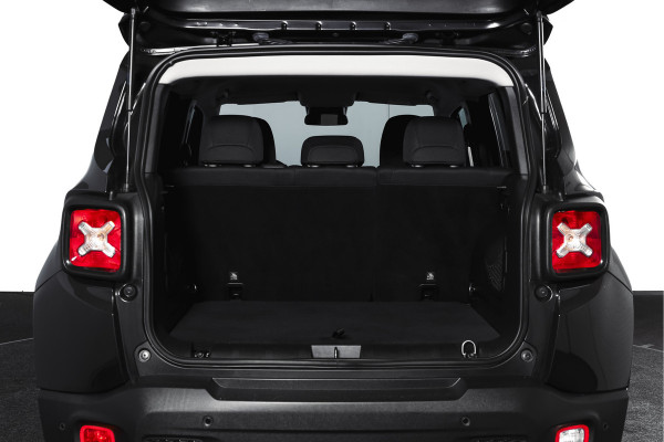 Jeep Renegade 1.6 E-Torq Night Eagle II 111PK | Cruise | PDC | NAV | ECC | DAB | LM 18" |