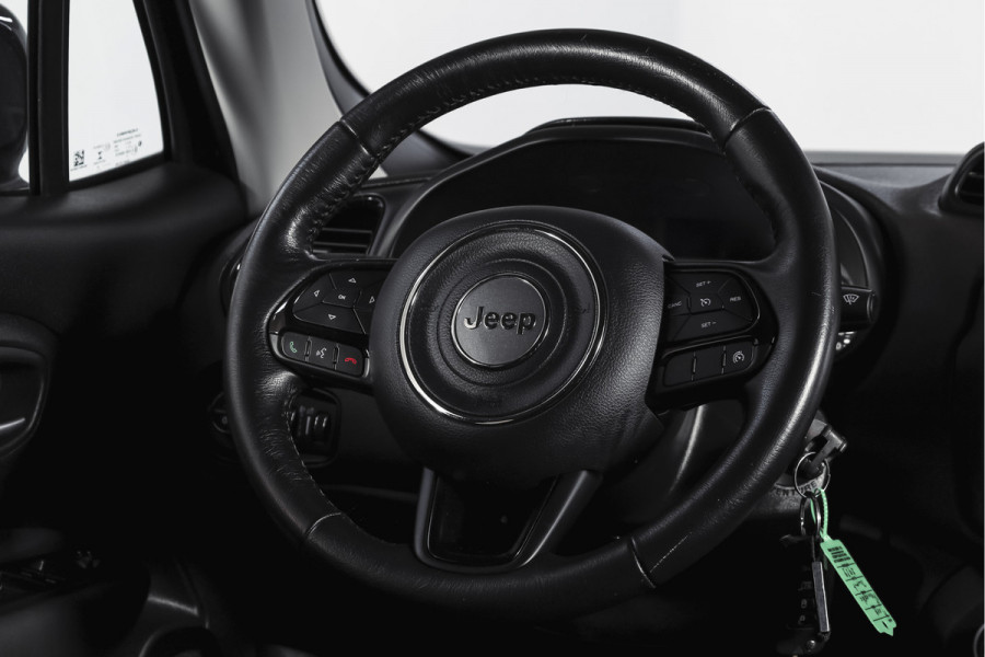 Jeep Renegade 1.6 E-Torq Night Eagle II 111PK | Cruise | PDC | NAV | ECC | DAB | LM 18" |
