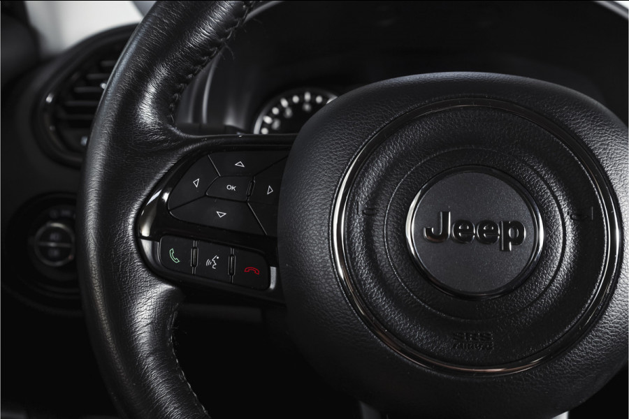 Jeep Renegade 1.6 E-Torq Night Eagle II 111PK | Cruise | PDC | NAV | ECC | DAB | LM 18" |