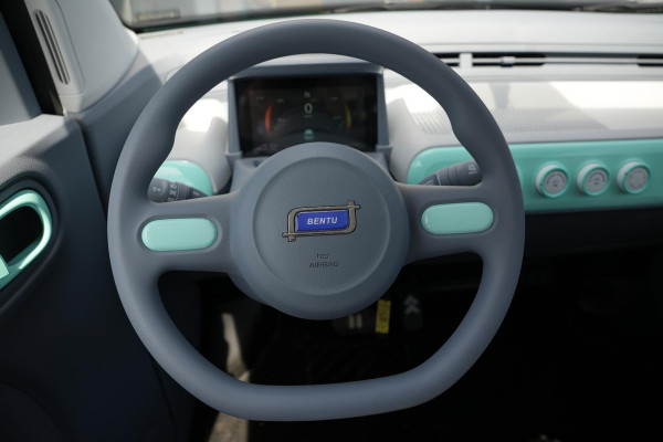 Bontu Mango Airco Radio/Bluetooth Camera 4 zitplaatsen