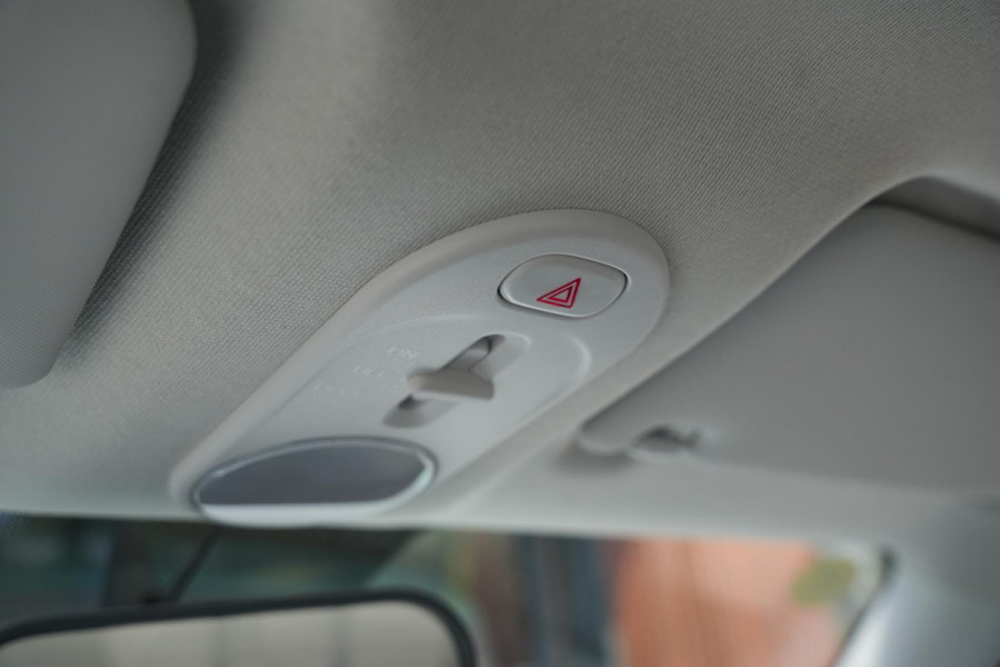 Bontu Mango Airco Radio/Bluetooth Camera 4 zitplaatsen