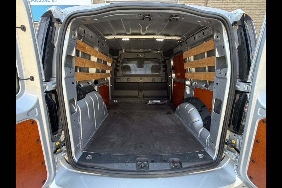 Volkswagen Caddy Cargo 2.0 TDI 123PK Automaat 1st Edition Euro6 CarPlay/cruise control/trekhaak