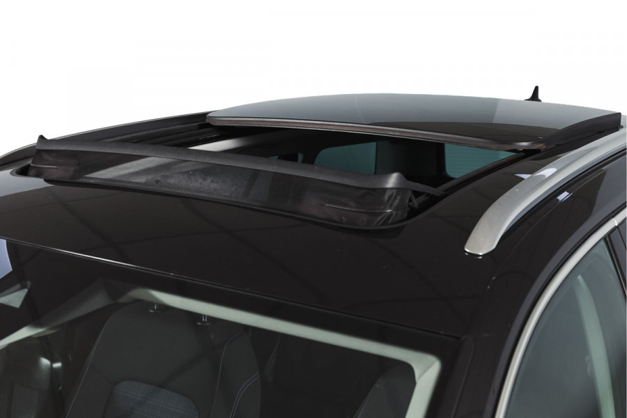 Volkswagen Passat Variant 1.4 TSI PHEV GTE Business Automaat | S/K-Panodak | Adapt. Cruise | Stoel-+Stuurverw. | PDC | 360 Camera | NAV + App. Connect | ECC | Elek. Trekhaak | Elek. Klep | LM 17" |