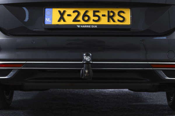 Volkswagen Passat Variant 1.4 TSI PHEV GTE Business Automaat | S/K-Panodak | Adapt. Cruise | Stoel-+Stuurverw. | PDC | 360 Camera | NAV + App. Connect | ECC | Elek. Trekhaak | Elek. Klep | LM 17" |