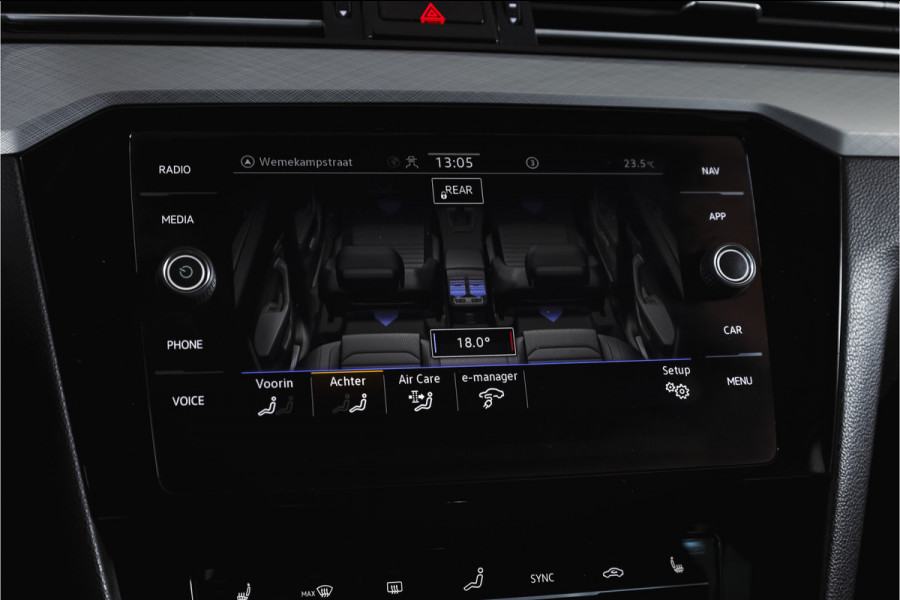 Volkswagen Passat Variant 1.4 TSI PHEV GTE Business Automaat | S/K-Panodak | Adapt. Cruise | Stoel-+Stuurverw. | PDC | 360 Camera | NAV + App. Connect | ECC | Elek. Trekhaak | Elek. Klep | LM 17" |