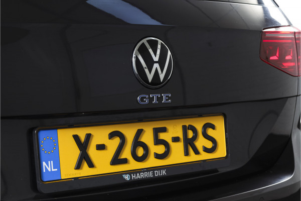 Volkswagen Passat Variant 1.4 TSI PHEV GTE Business Automaat | S/K-Panodak | Adapt. Cruise | Stoel-+Stuurverw. | PDC | 360 Camera | NAV + App. Connect | ECC | Elek. Trekhaak | Elek. Klep | LM 17" |